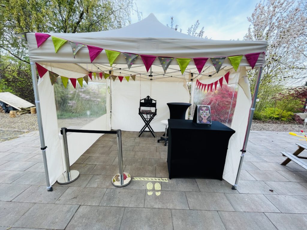 Setup mit Pavillon outdoor