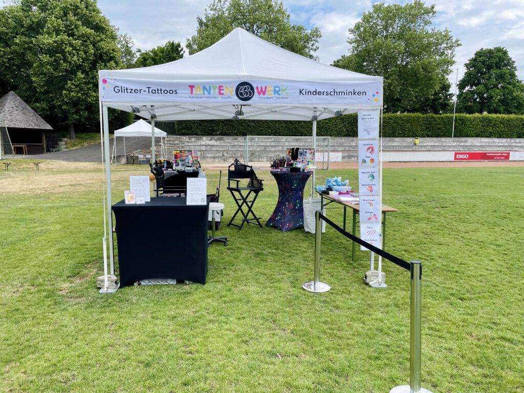 Setup mit Pavillon outdoor